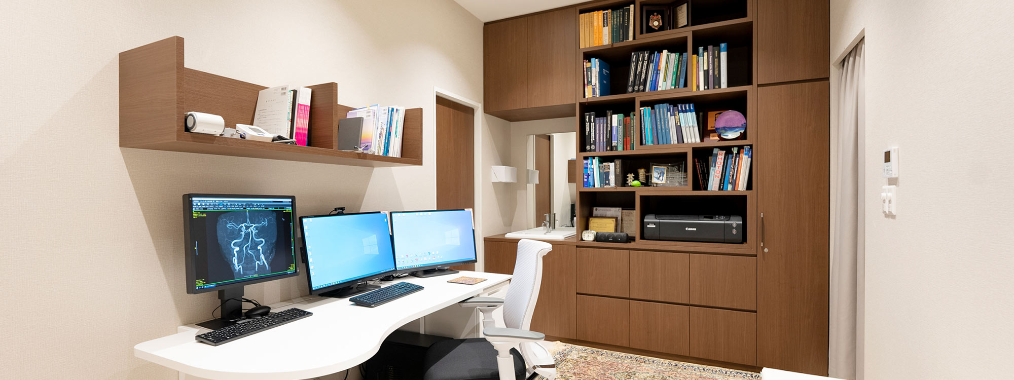 キービジュアルイメージ02